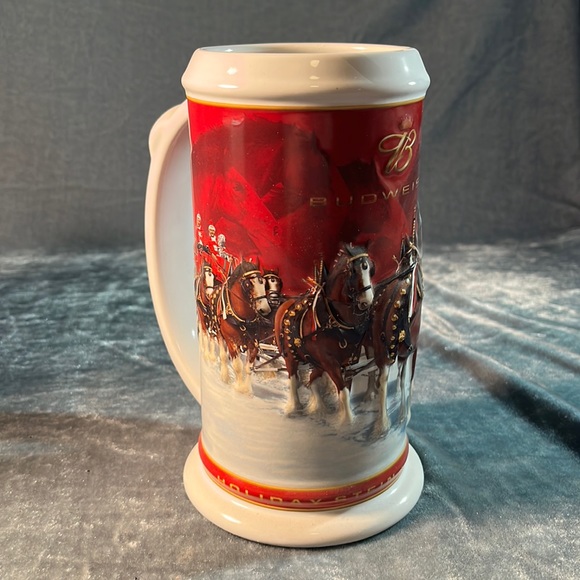 2004 Budweiser Christmas Stein - Picture 2 of 4